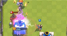 皇室戰(zhàn)爭小電使用技巧視頻教學(xué) 橙汁大神教你如何用小電