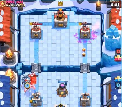 皇室戰(zhàn)爭飛桶戰(zhàn)術(shù)使用技巧視頻 猜不透的心機飛桶