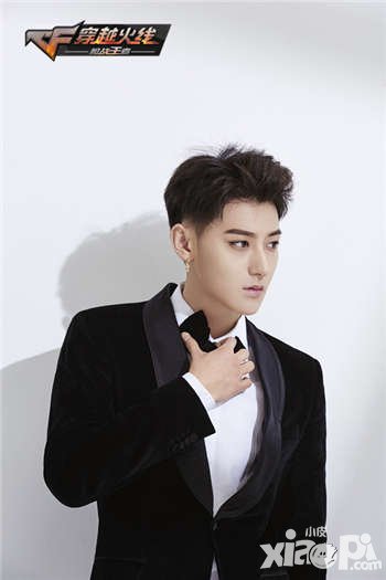 CF手游周年慶黃子韜強勢助陣 來玩就送88鉆