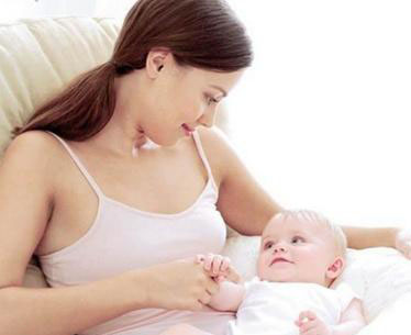 坐月子期間老是口渴是正?，F(xiàn)象嗎     坐月子口渴怎么補(bǔ)水