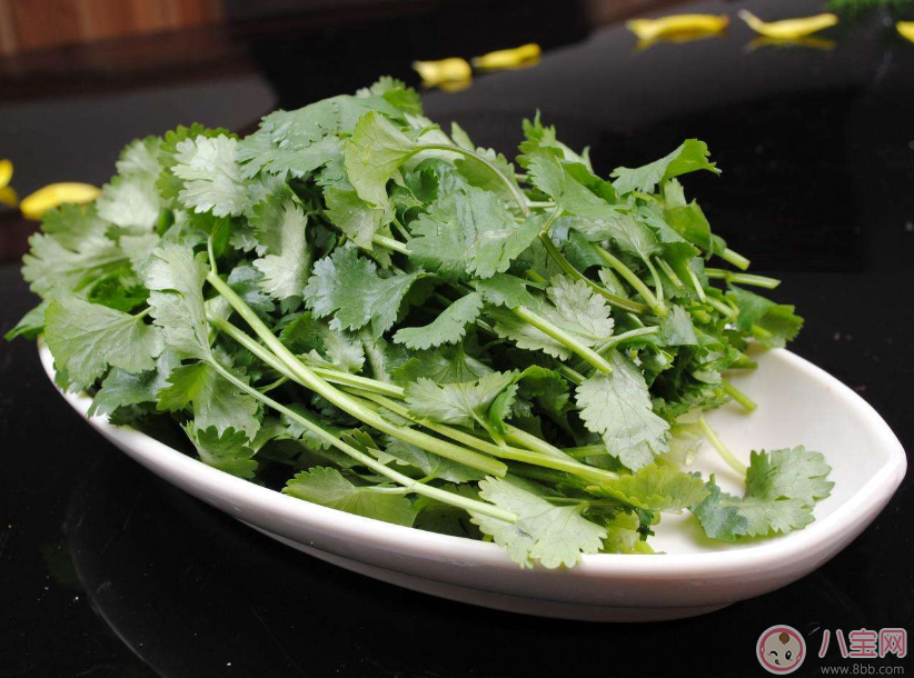 吃芹菜會(huì)殺精是真的嗎 哪些東西不利于精子的成長