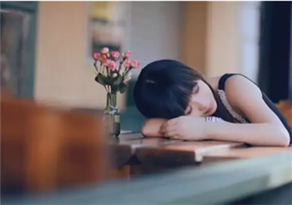 原來睡姿影響這么大 睡姿也會導(dǎo)致不孕