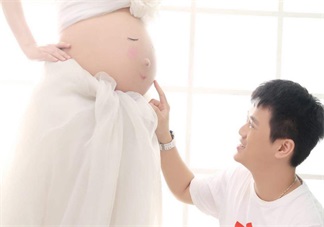 爸爸不跟胎寶寶說(shuō)話會(huì)怎么樣 想跟胎寶寶說(shuō)話怎么說(shuō)