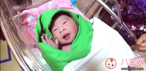 丈夫用鏡頭記錄妻子懷孕十個月 網(wǎng)友直呼這大概就是幸福的樣子吧 丈夫用鏡頭記錄妻子懷孕十個月 網(wǎng)友直呼這大概就是幸福的樣子吧