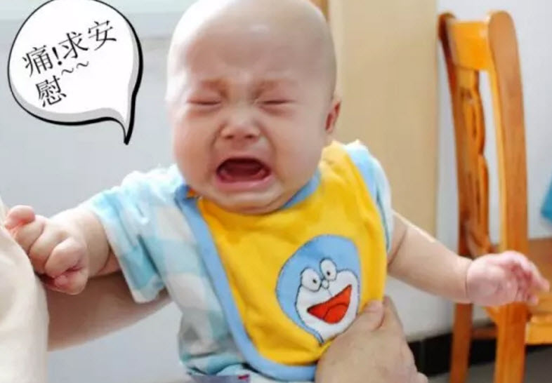 剪臍帶時寶寶會不會疼 剪臍帶是寶寶疼還是媽媽疼