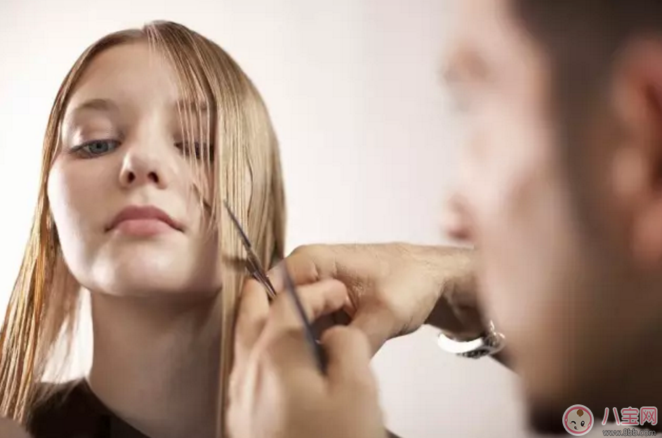 孕期長(zhǎng)發(fā)搶胎兒營(yíng)養(yǎng)嗎？需要剪短發(fā)嗎？