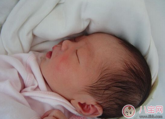 媽媽第一次看到自己生的寶寶是什么感覺