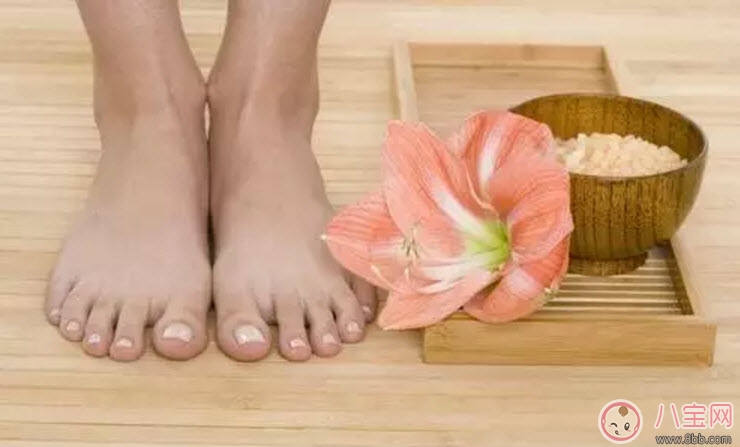 孕婦晚上腳癢怎么辦 孕婦腳癢可以涂什么藥 孕婦晚上腳癢怎么辦 孕婦腳癢可以涂什么藥