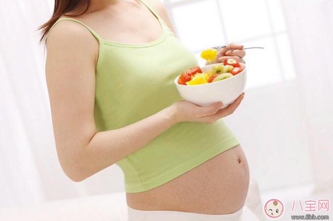 飯點(diǎn)吃飯的時(shí)候?qū)殞毺?dòng)的厲害 寶寶胎動(dòng)的意思還有哪些