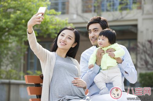 懷孕手機(jī)不離身會(huì)畸形嗎 懷孕怎么用手機(jī)好