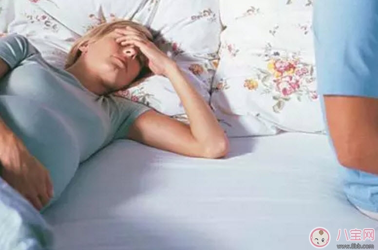 孕晚期孕婦胸悶氣短怎么緩解 孕婦胸悶氣短胎兒會缺氧嗎