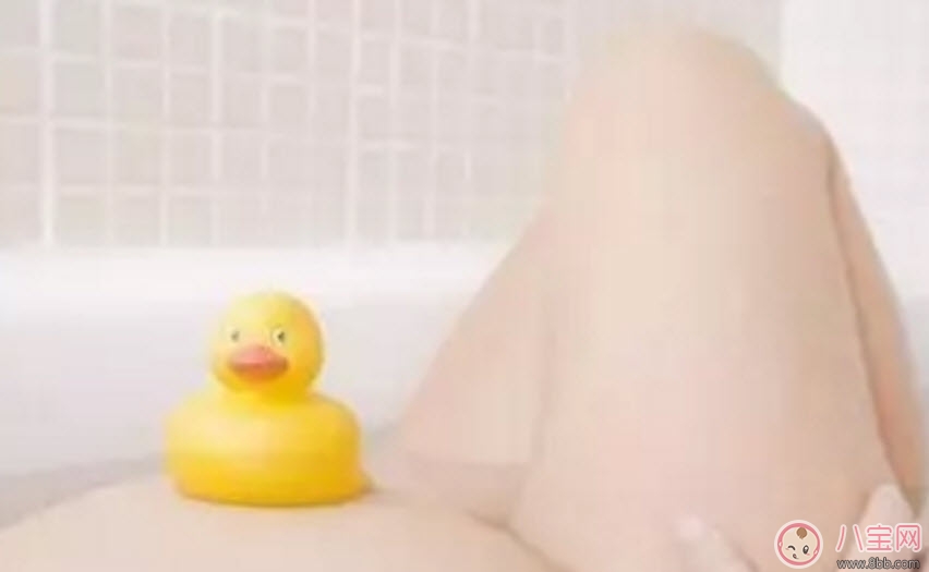 夏季孕婦每天洗澡不能超過(guò)多少次 孕婦能天天洗澡嗎