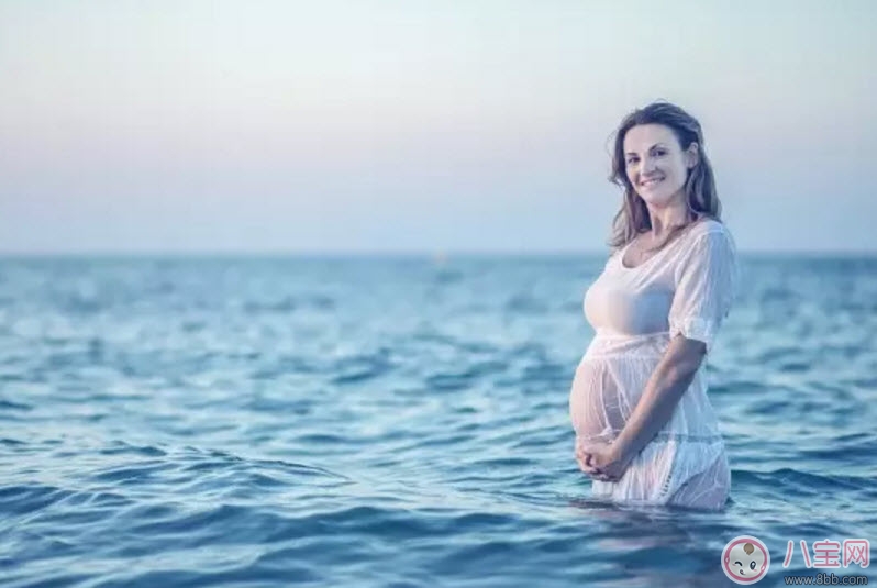 夏季孕婦每天洗澡不能超過(guò)多少次 孕婦能天天洗澡嗎
