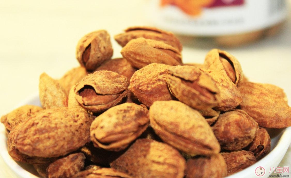 孕期吃杏仁好處多 吃杏仁要注意