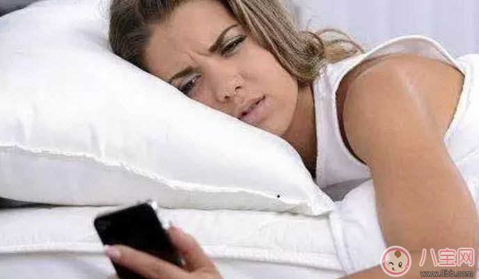 懷孕玩手機(jī)孩子易暴躁 手機(jī)對(duì)孕婦的影響還有哪些