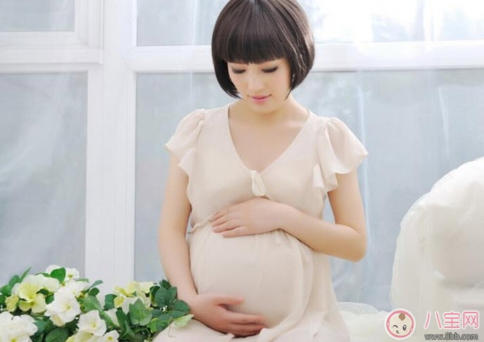 孕婦懷孕三個(gè)月中暑怎么辦 孕婦中暑怎么處理 孕婦懷孕三個(gè)月中暑怎么辦 孕婦中暑怎么處理