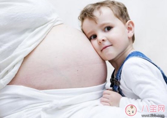 胎動(dòng)的感覺有哪幾種，各種胎動(dòng)代表什么意思(寶寶在說話)