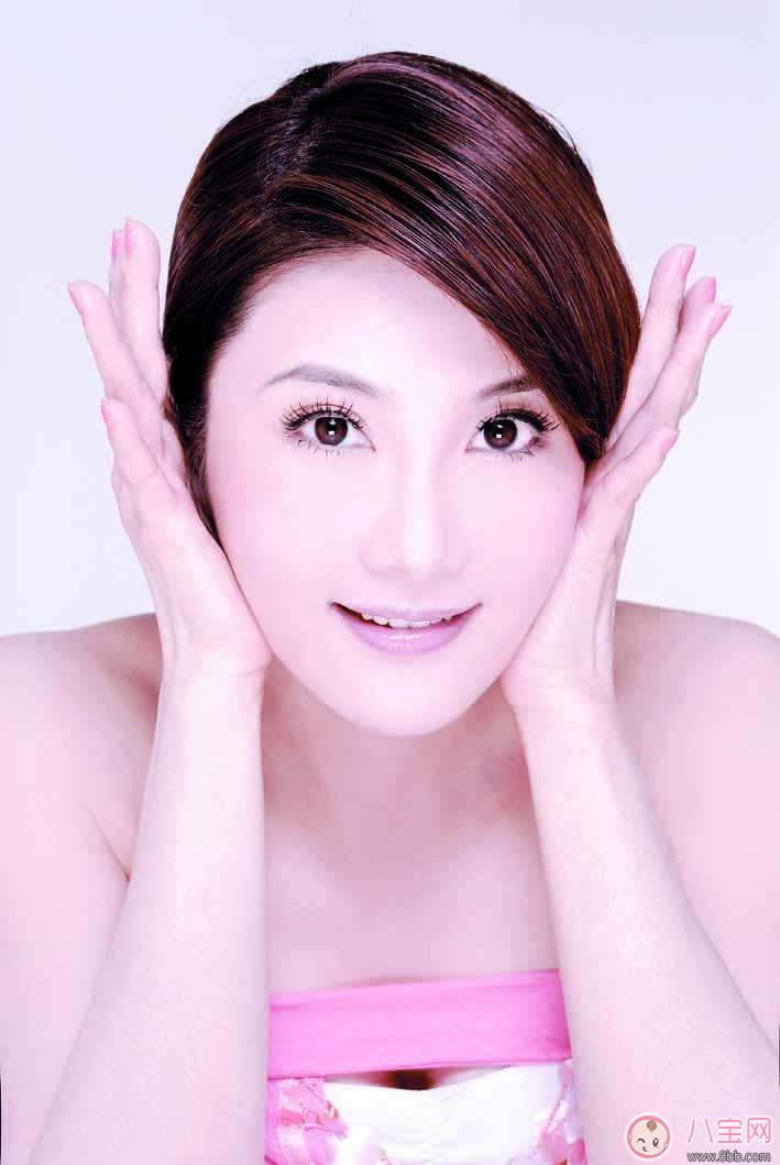 1分鐘瘦臉操教程 輕松打造心機小臉美人