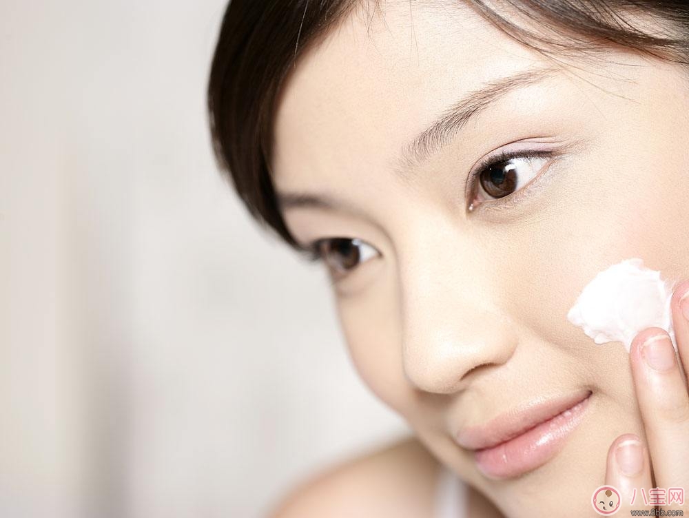 照顧寶寶熬夜疲勞肌膚如何保養(yǎng) 簡單肌膚保養(yǎng)重點 照顧寶寶熬夜疲勞肌膚如何保養(yǎng) 簡單肌膚保養(yǎng)重點