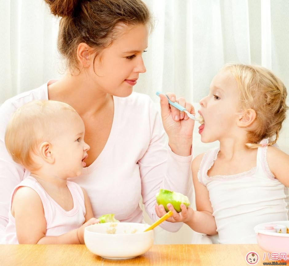 產(chǎn)后掉發(fā)嚴(yán)重怎么辦 產(chǎn)后掉發(fā)如何正確預(yù)防 產(chǎn)后掉發(fā)嚴(yán)重怎么辦 產(chǎn)后掉發(fā)如何正確預(yù)防