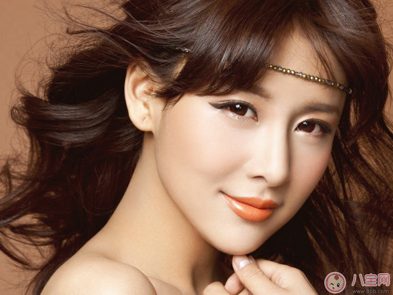 女性氣血不足可以從這些地方看出來 怎么調(diào)理氣血 女性氣血不足可以從這些地方看出來 怎么調(diào)理氣血