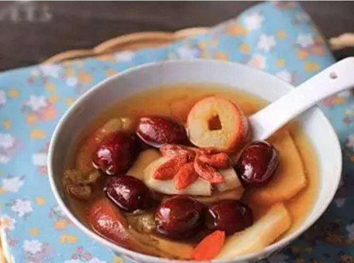 產(chǎn)后月經(jīng)不規(guī)律怎么辦 產(chǎn)后月經(jīng)不規(guī)律吃什么好