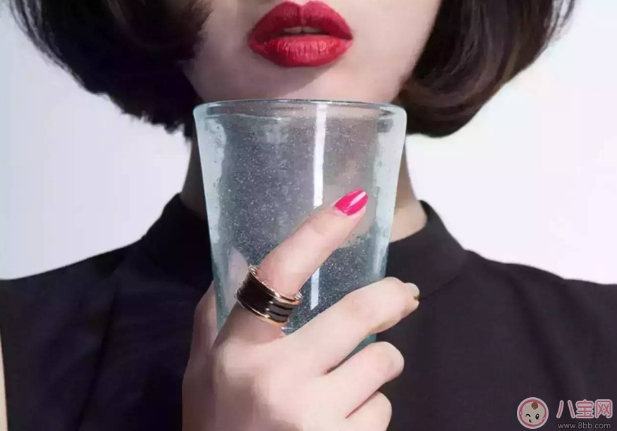 大姨媽皮膚差可以這么保養(yǎng) 簡(jiǎn)單護(hù)膚效果好 大姨媽皮膚差可以這么保養(yǎng) 簡(jiǎn)單護(hù)膚效果好