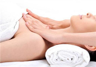 月子里乳房保養(yǎng)重要嗎 時(shí)尚辣媽胡可來支招