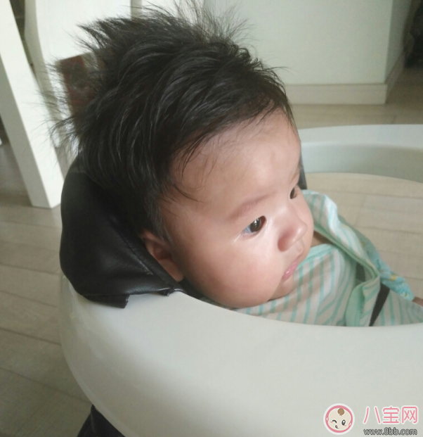 孩子學(xué)走路學(xué)步機(jī)怎么選 7-18月嬰兒學(xué)步車試用測評 孩子學(xué)走路學(xué)步機(jī)怎么選 7-18月嬰兒學(xué)步車試用測評