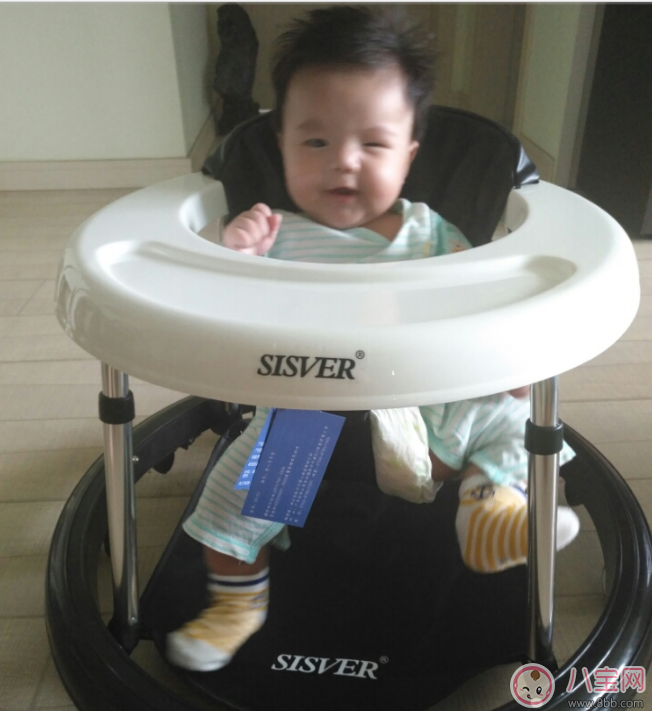 孩子學(xué)走路學(xué)步機(jī)怎么選 7-18月嬰兒學(xué)步車試用測評 孩子學(xué)走路學(xué)步機(jī)怎么選 7-18月嬰兒學(xué)步車試用測評