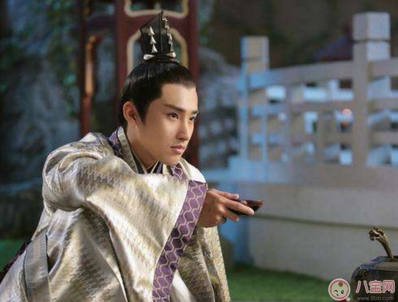 醉玲瓏?yán)暇旁闉槭裁匆偎?醉玲瓏元溟最后死了嗎