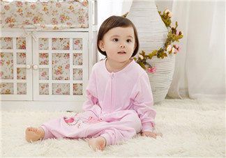 寶寶睡袋的挑選重點(diǎn) 寶寶睡袋怎么使用