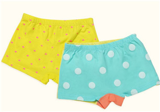 寶寶穿的內(nèi)褲有甲醛嗎 寶寶應(yīng)該多大開始穿內(nèi)褲