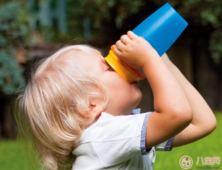 孩子開學(xué)喝水用什么杯子好 推薦孩子用Hello Kitty系列水杯 孩子開學(xué)喝水用什么杯子好 推薦孩子用Hello Kitty系列水杯