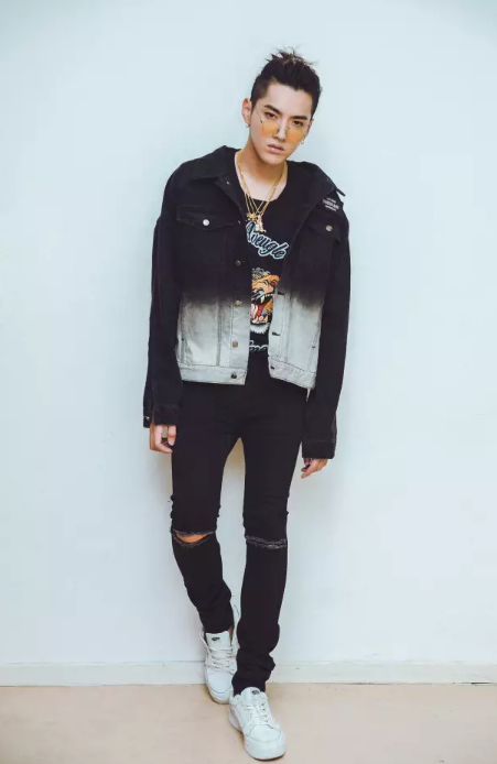 吳亦凡菠蘿頭高清圖 菠蘿頭雷人嗎？