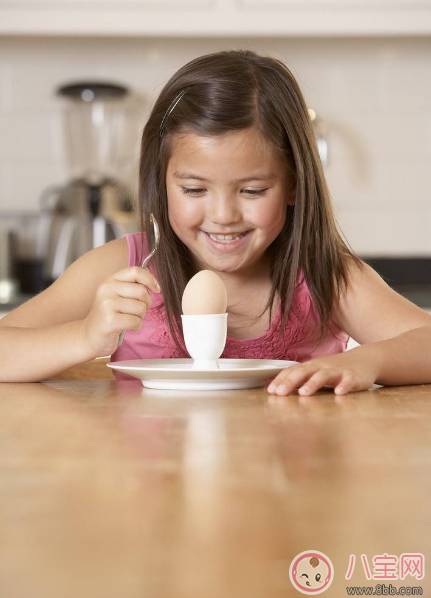 孩子吃雞蛋居然這么好 讓寶寶愛不釋手的吃蛋方法