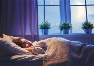 寶寶不能著涼的部位有哪些 寶寶秋天穿什么衣服合適