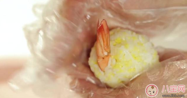 鈣質營養(yǎng)豐富的補鈣良品 蝦仁飯團 鈣質營養(yǎng)豐富的補鈣良品 蝦仁飯團