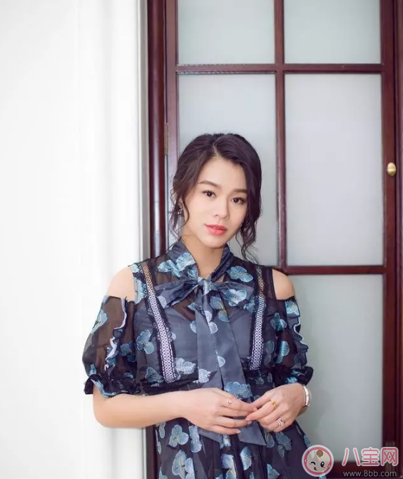 有種瘦叫女明星的孕肚 胡杏兒孫怡孕期身材姣好 有種瘦叫女明星的孕肚 胡杏兒孫怡孕期身材姣好