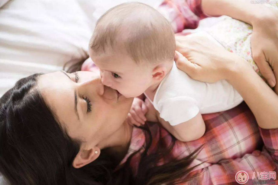 探望新生寶貝這些東西送出去好 看新媽媽這么做最好 探望新生寶貝這些東西送出去好 看新媽媽這么做最好