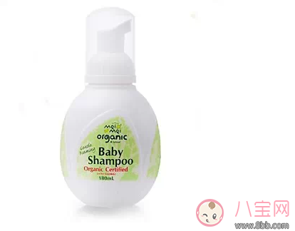 孩子到處爬爬爬身上臟 寶寶洗澡用沐浴露選擇方法