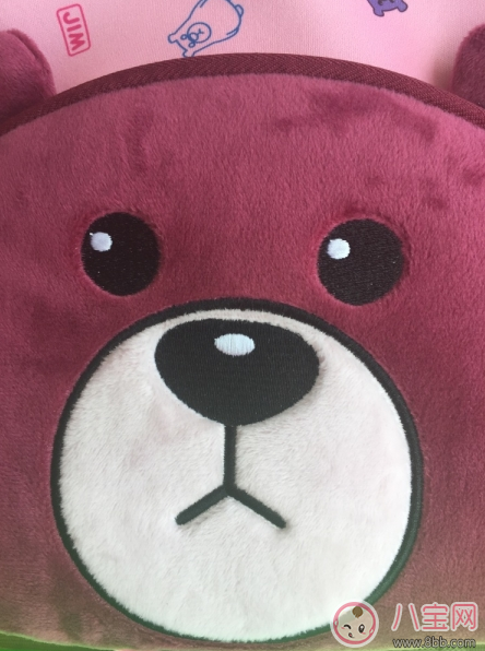 上學(xué)小書(shū)包用哪款好 uek幼兒園寶寶書(shū)包測(cè)評(píng)