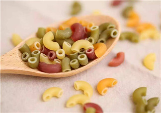 寶寶輔食添加原則 如何科學(xué)添加輔食