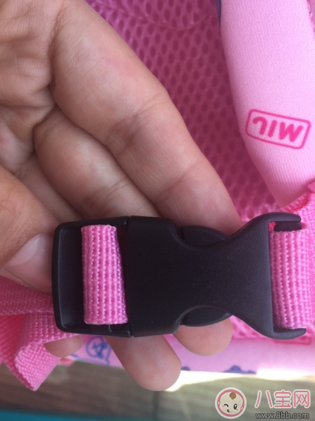 上學(xué)小書(shū)包用哪款好 uek幼兒園寶寶書(shū)包測(cè)評(píng)