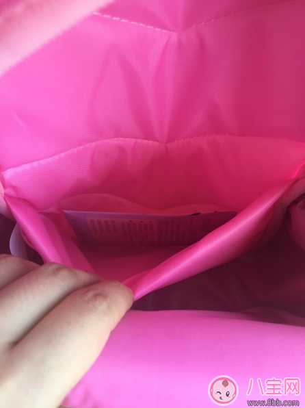 上學(xué)小書(shū)包用哪款好 uek幼兒園寶寶書(shū)包測(cè)評(píng)