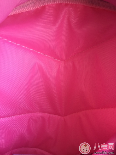 上學(xué)小書(shū)包用哪款好 uek幼兒園寶寶書(shū)包測(cè)評(píng)