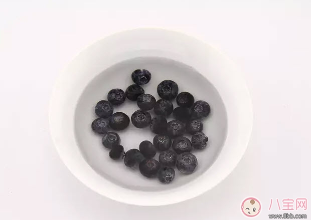 孕婦一天吃多少顆藍莓 孕婦吃藍莓怎么洗才干凈 孕婦一天吃多少顆藍莓 孕婦吃藍莓怎么洗才干凈