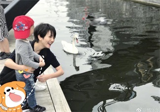 小沐沐長(zhǎng)大目測(cè)又是帥哥一枚 小沐沐長(zhǎng)大照片