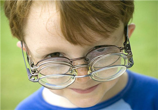 如何保護寶寶視力 吃這三道菜就夠了