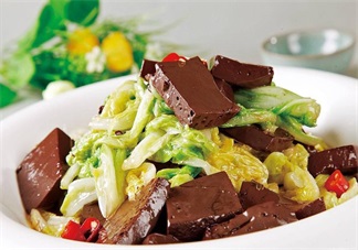 缺鐵來塊豬血 準媽媽怎么吃豬血好